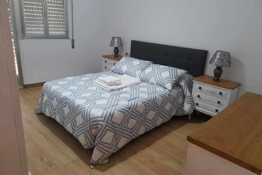 Apartamento Lalin Centro Ll Exteriör bild